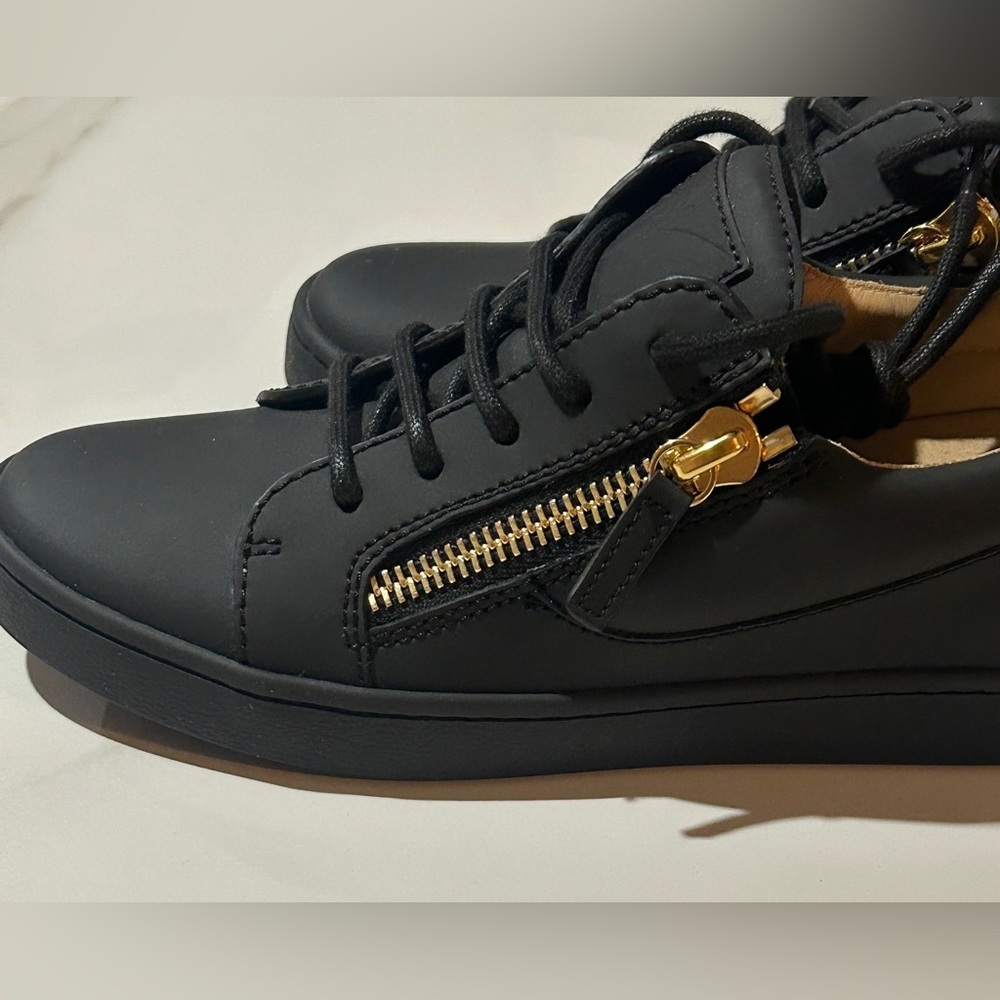 Giuseppe Zanotti Black and Gold Sneakers with Sleek Design - Picture 3 of 9